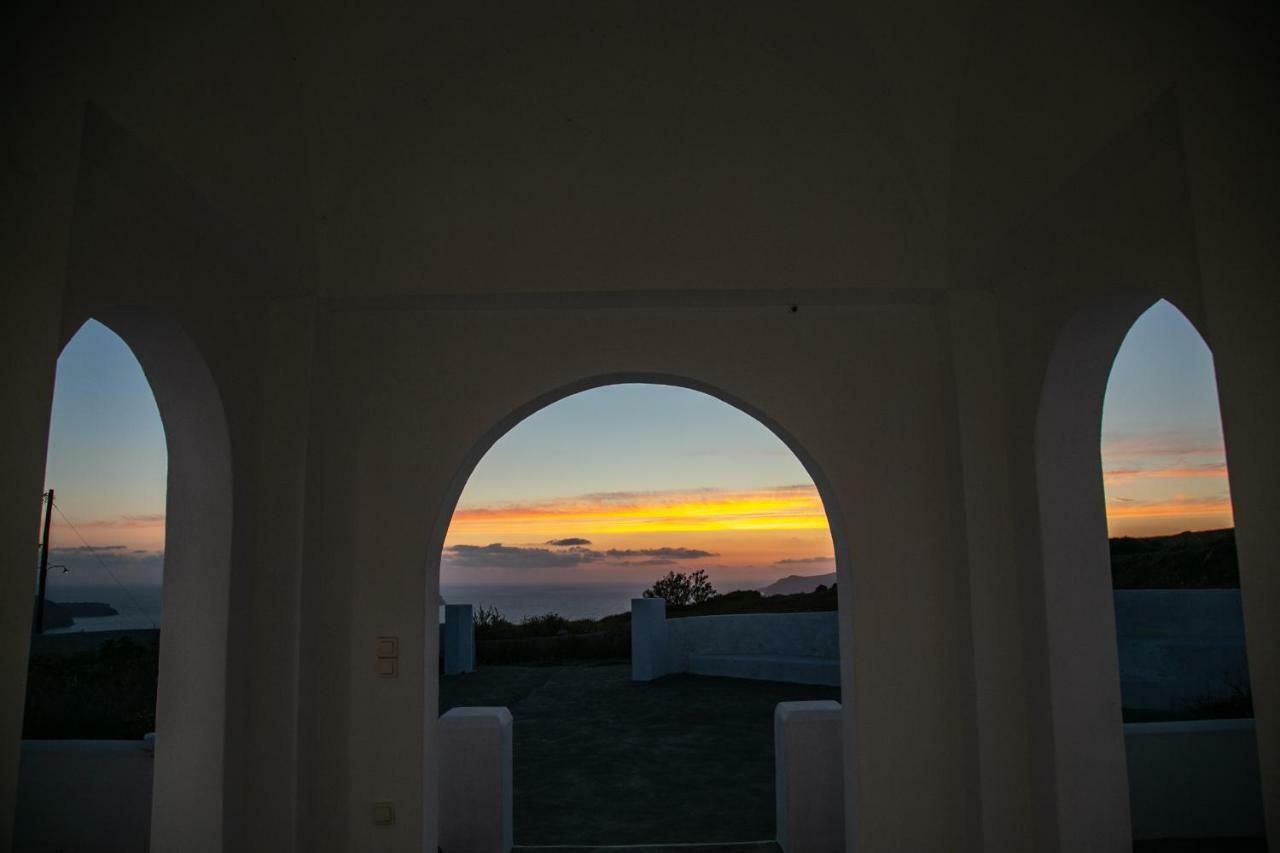 Caldera Sunset Villa Megalochori  Eksteriør billede